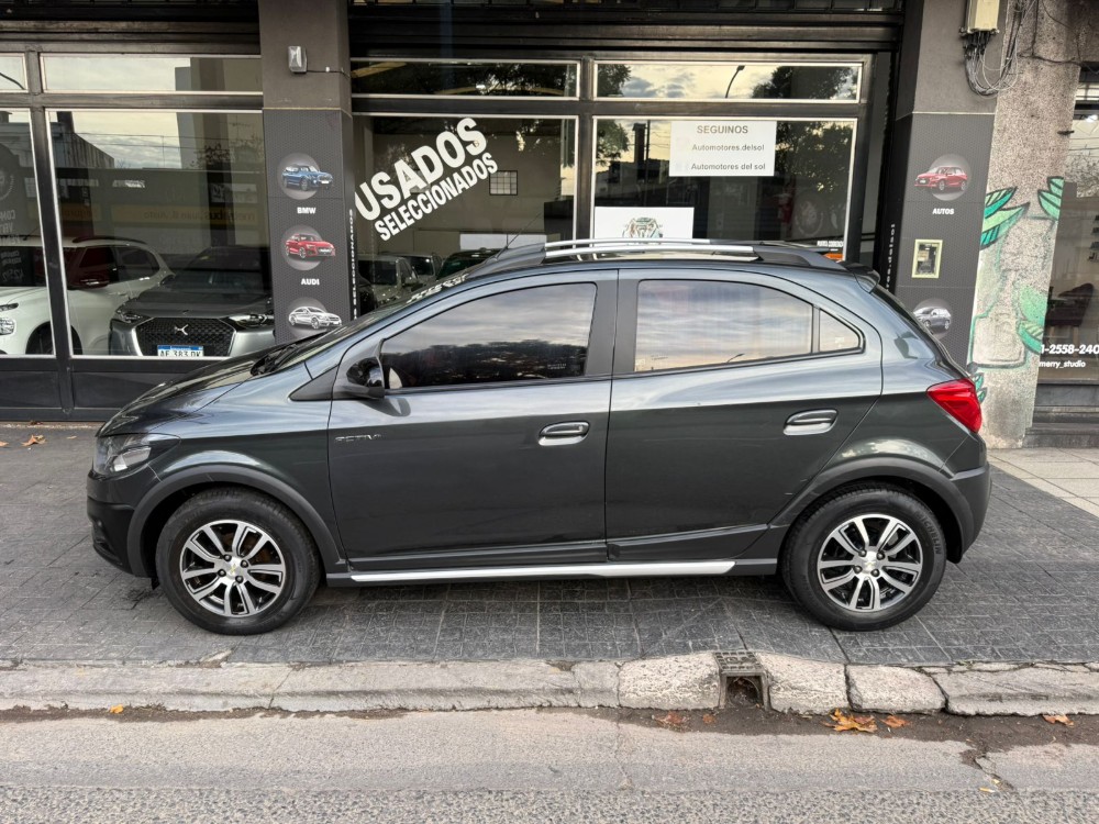 Chevrolet Onix Active — foto 9